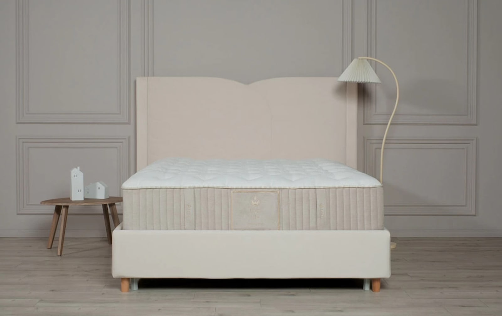 Royal Title – Royal Balance of Comfort and Support