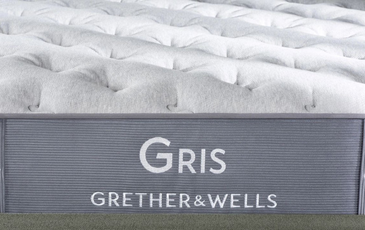 Grether &amp; Wells Gris/Ròse – Modern Luxury with Refined Comfort