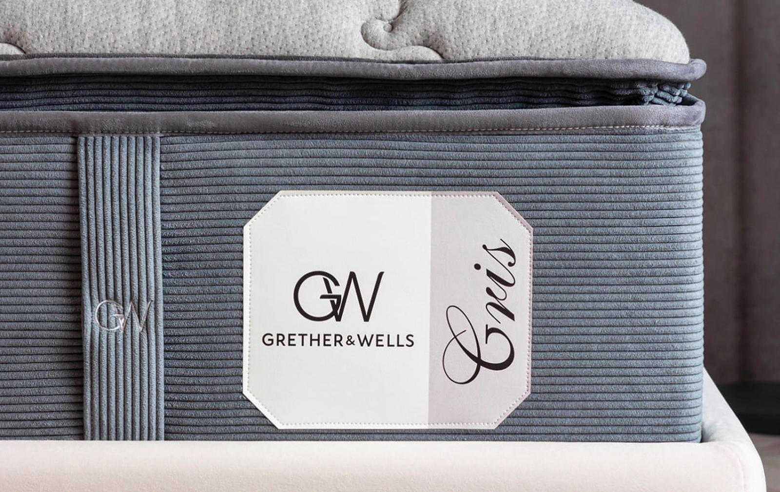 Grether &amp; Wells Gris/Ròse IMPERIAL – Modern Luxury with Refined Comfort (Copia)