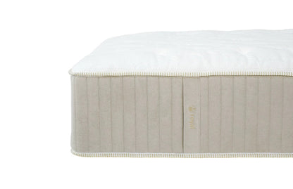 Royal Title – Royal Balance of Comfort and Support